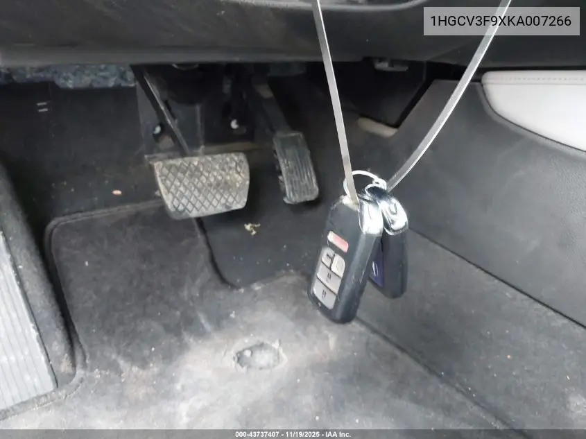 1HGCV3F9XKA007266 2019 Honda Accord Hybrid Touring