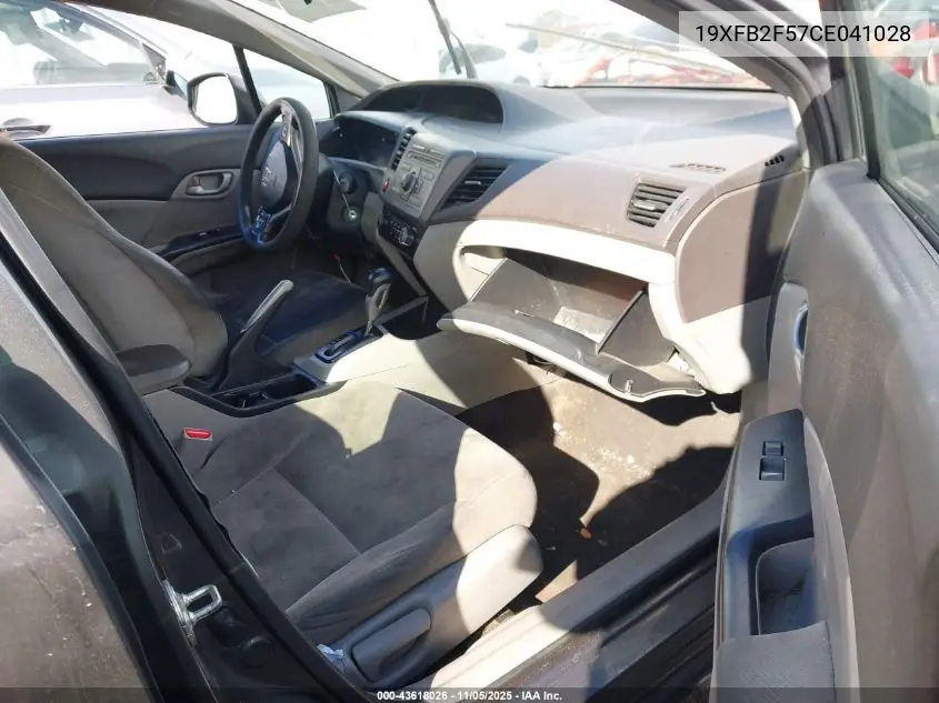 19XFB2F57CE041028 2012 Honda Civic Lx