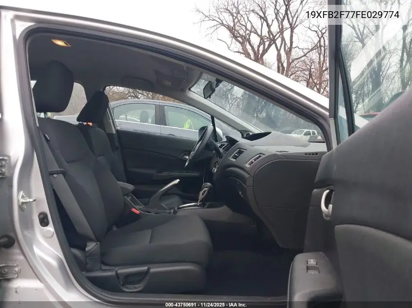 19XFB2F77FE029774 2015 Honda Civic Se