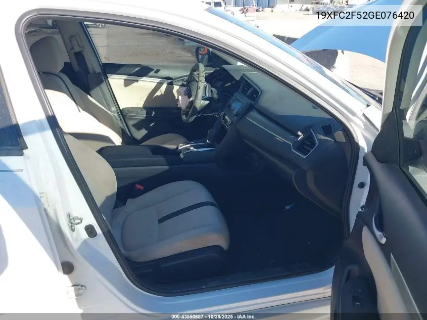 19XFC2F52GE076420 2016 Honda Civic Lx