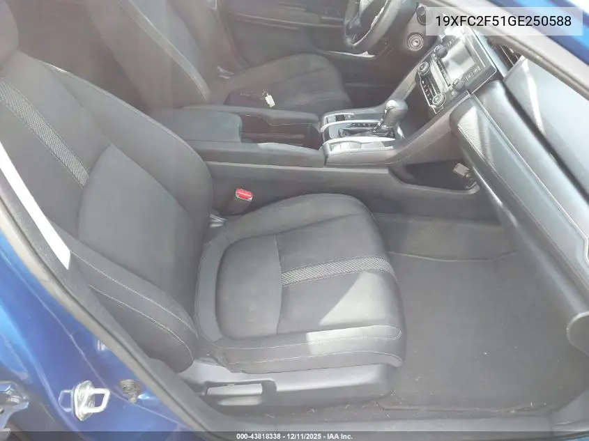 19XFC2F51GE250588 2016 Honda Civic Lx