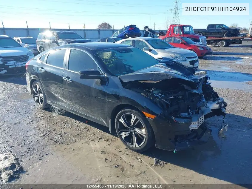 2HGFC1F91HH104924 2017 Honda Civic Touring