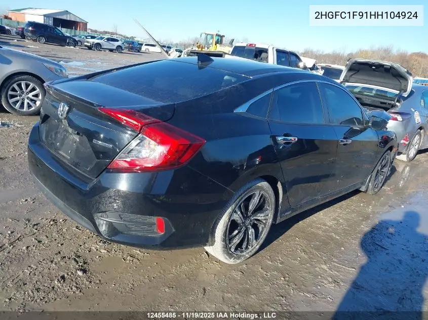 2HGFC1F91HH104924 2017 Honda Civic Touring