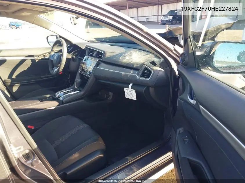 19XFC2F70HE227824 2017 Honda Civic Ex