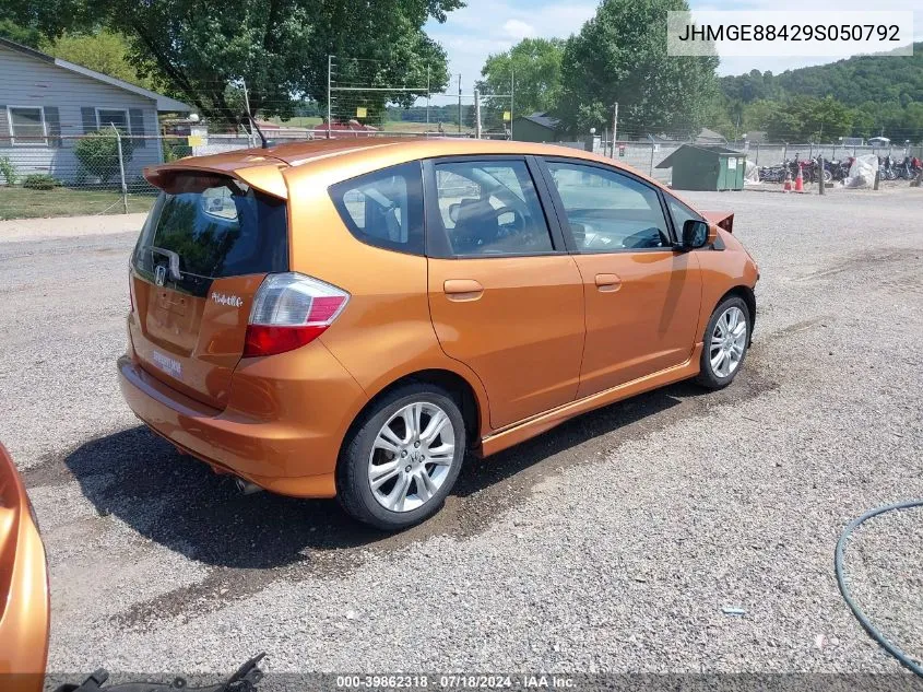 2009 Honda Fit Sport VIN: JHMGE88429S050792 Lot: 39862318