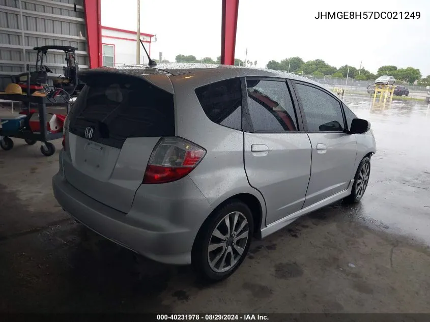 2013 Honda Fit Sport VIN: JHMGE8H57DC021249 Lot: 40231978