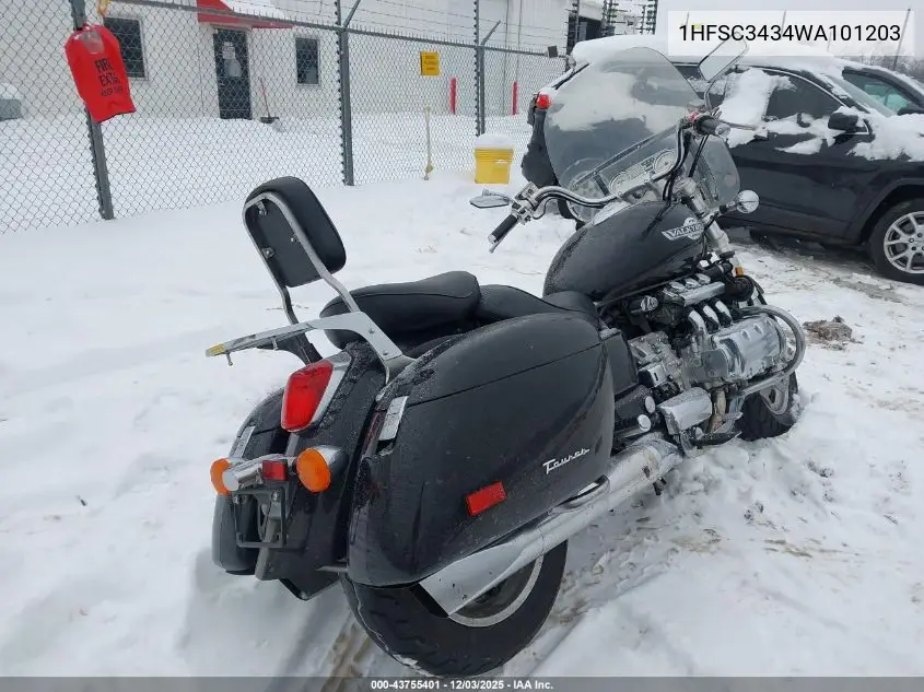 1HFSC3434WA101203 1998 Honda Gl1500 Ct