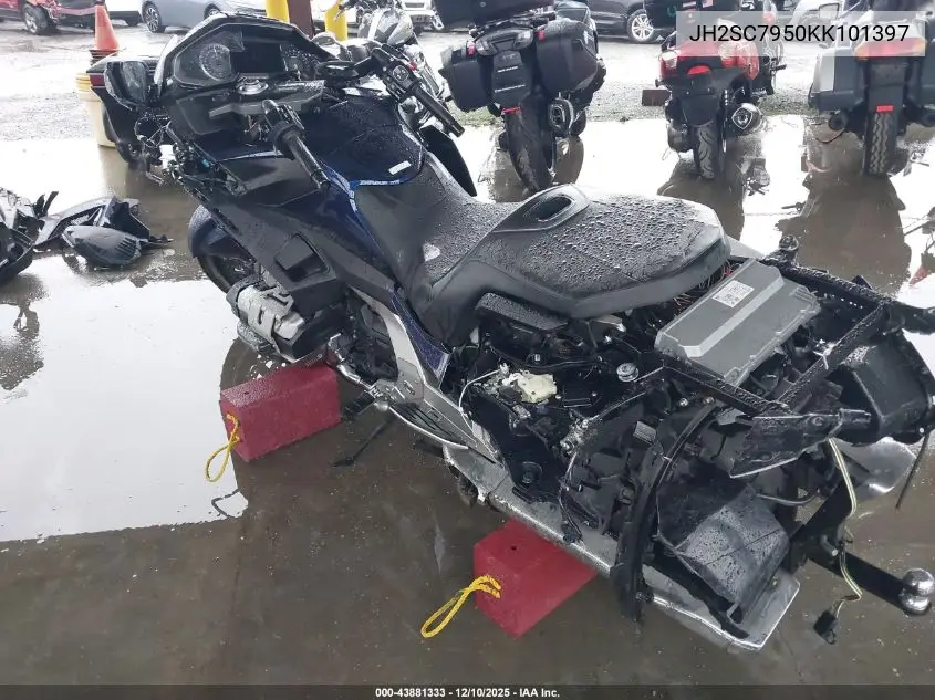 JH2SC7950KK101397 2019 Honda Gl1800 D