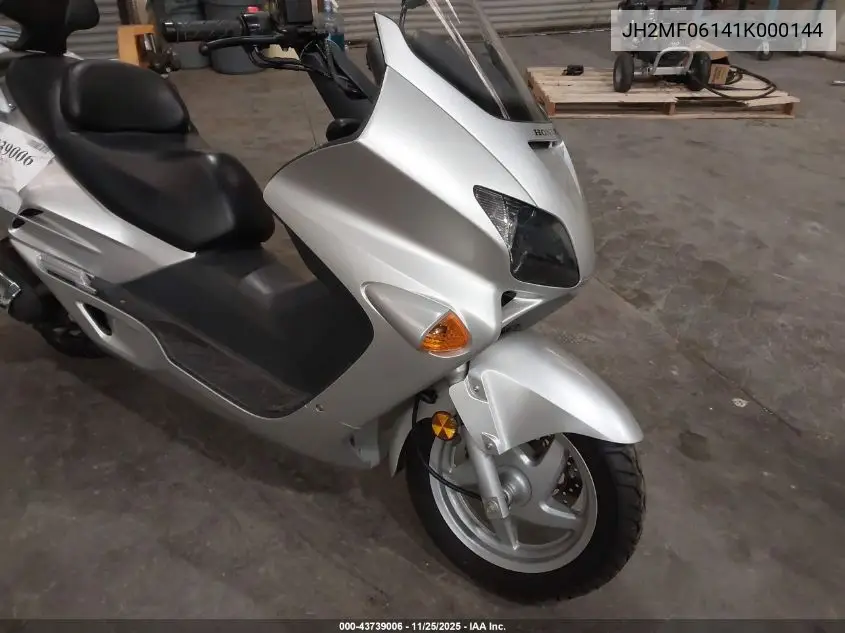 JH2MF06141K000144 2001 Honda Nss250
