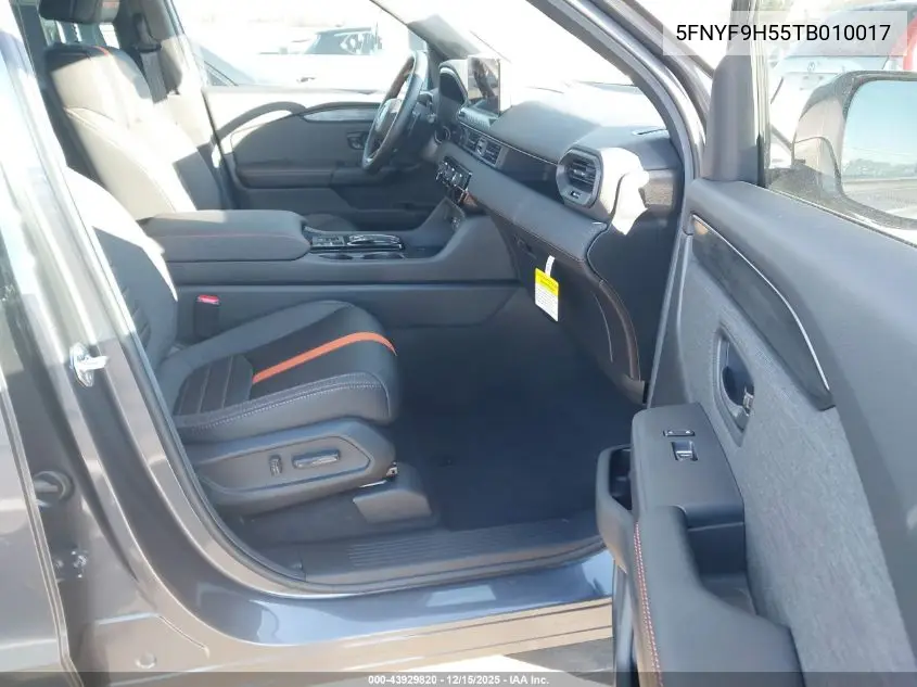 5FNYF9H55TB010017 2026 Honda Passport Awd Trailsport/Awd Trailsport Blackout