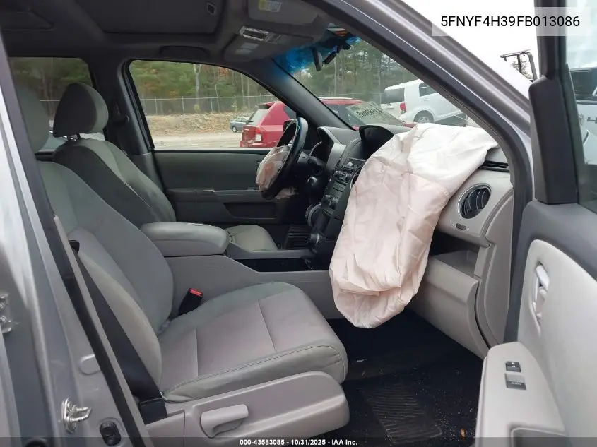 5FNYF4H39FB013086 2015 Honda Pilot Se