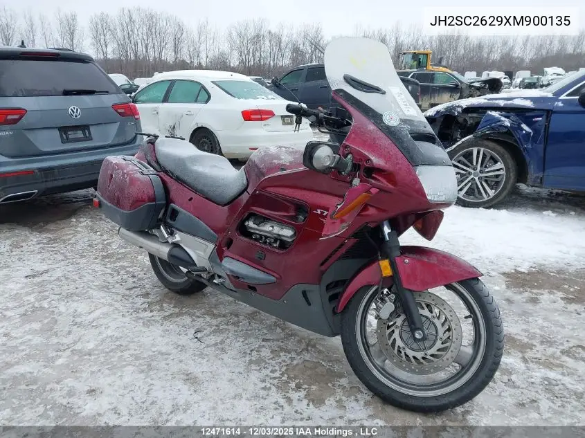 JH2SC2629XM900135 1999 Honda St1100