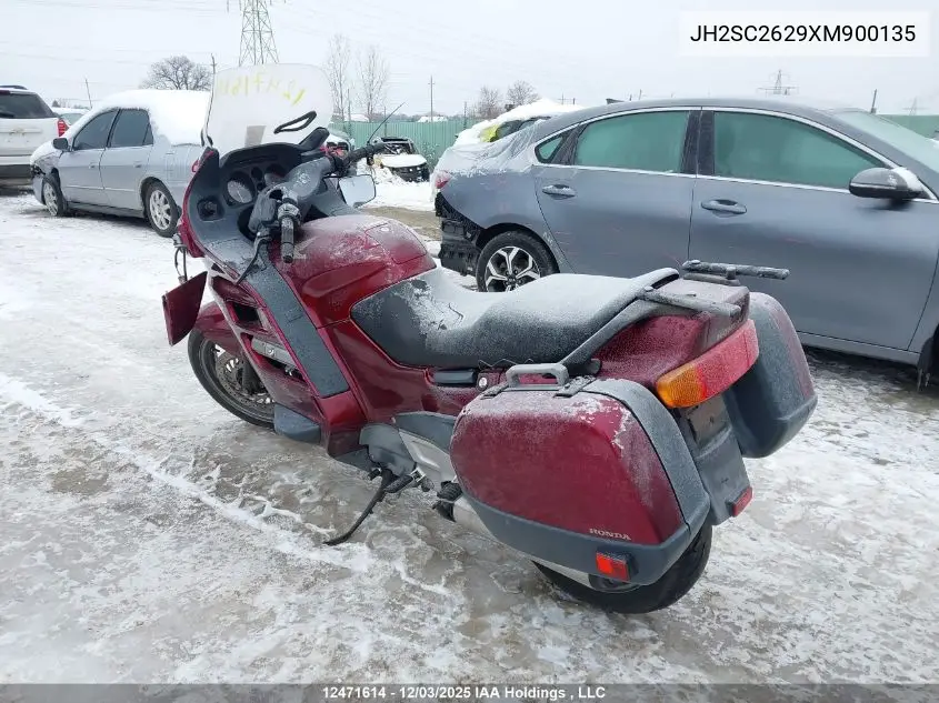 JH2SC2629XM900135 1999 Honda St1100