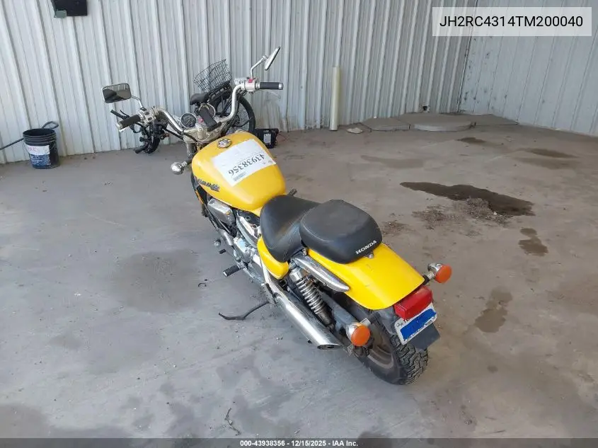 JH2RC4314TM200040 1996 Honda Vf750 C