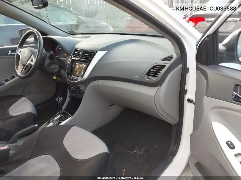 KMHCU5AE1CU033588 2012 Hyundai Accent Se