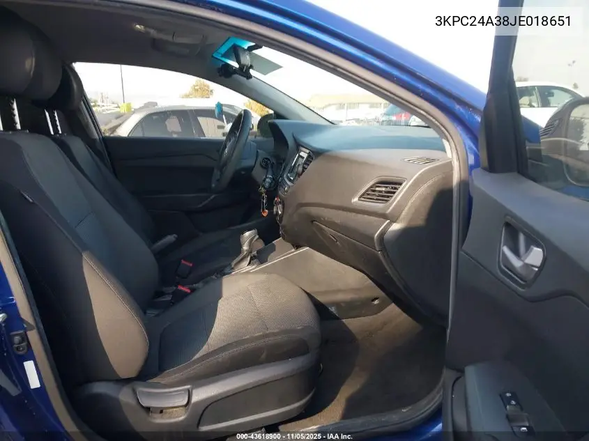 3KPC24A38JE018651 2018 Hyundai Accent Se