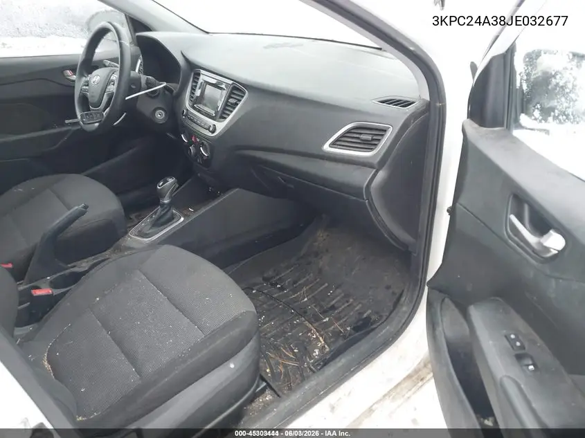 3KPC24A38JE032677 2018 Hyundai Accent Se