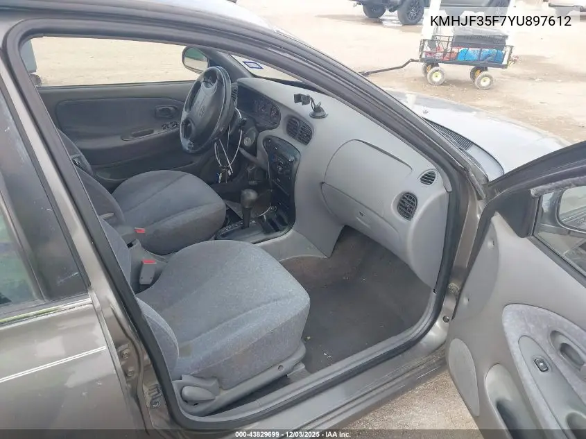 KMHJF35F7YU897612 2000 Hyundai Elantra Gls