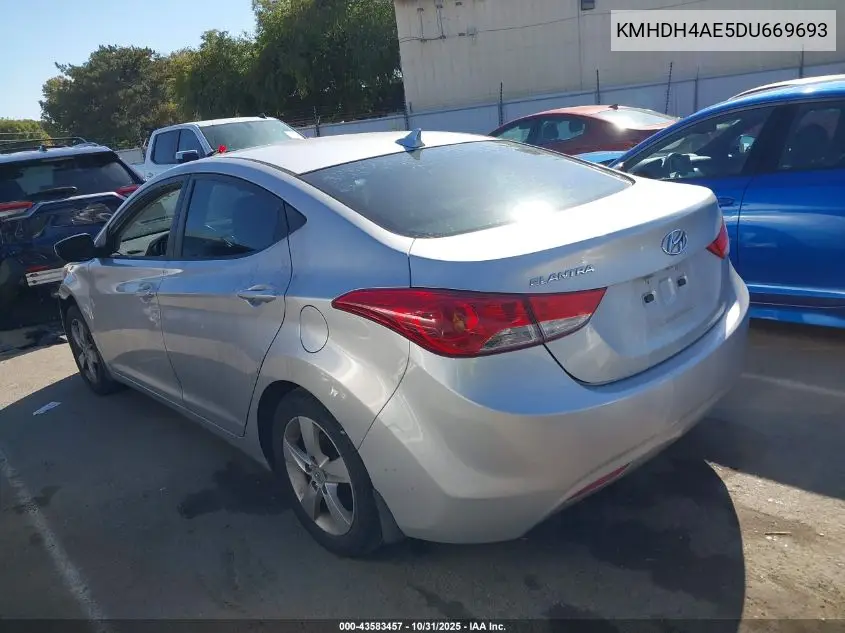 KMHDH4AE5DU669693 2013 Hyundai Elantra Gls