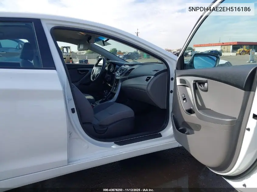 5NPDH4AE2EH516186 2014 Hyundai Elantra Se