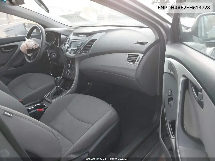 5NPDH4AE2FH613728 2015 Hyundai Elantra Se
