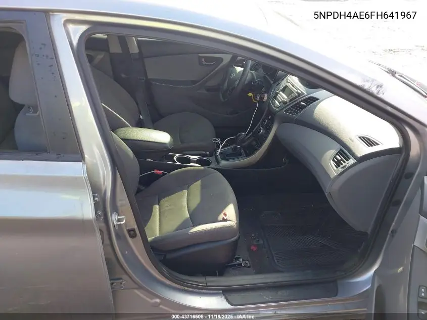 5NPDH4AE6FH641967 2015 Hyundai Elantra Se