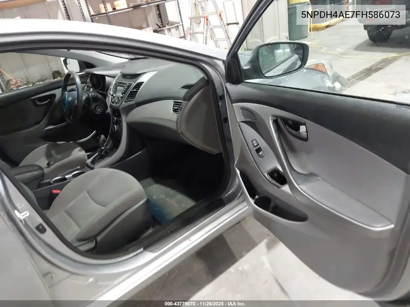 5NPDH4AE7FH586073 2015 Hyundai Elantra Se