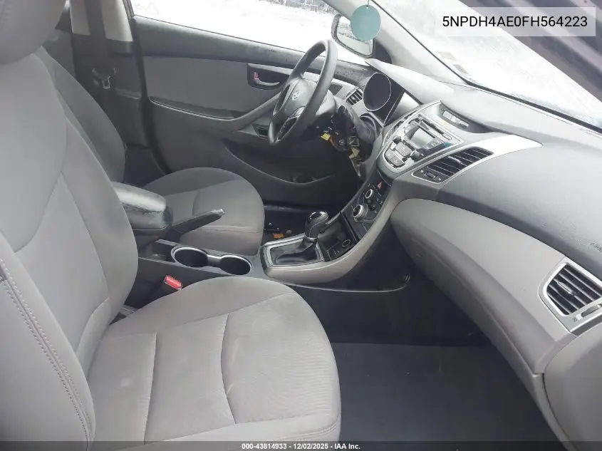 5NPDH4AE0FH564223 2015 Hyundai Elantra Se