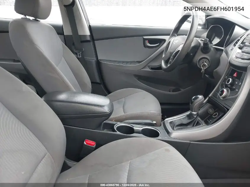 5NPDH4AE6FH601954 2015 Hyundai Elantra Se