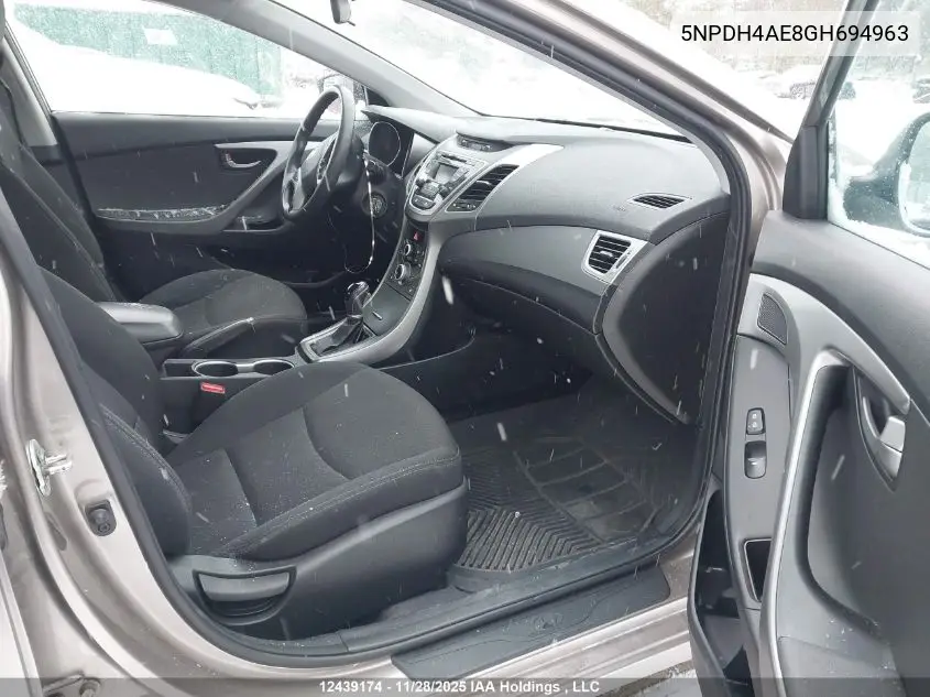 5NPDH4AE8GH694963 2016 Hyundai Elantra Gl