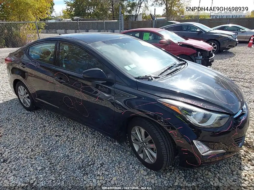 5NPDH4AE9GH698939 2016 Hyundai Elantra Se
