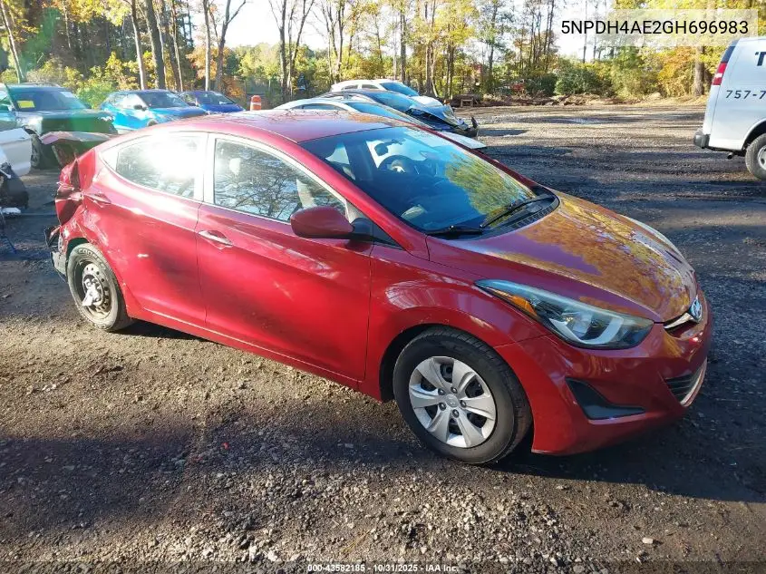 5NPDH4AE2GH696983 2016 Hyundai Elantra Se