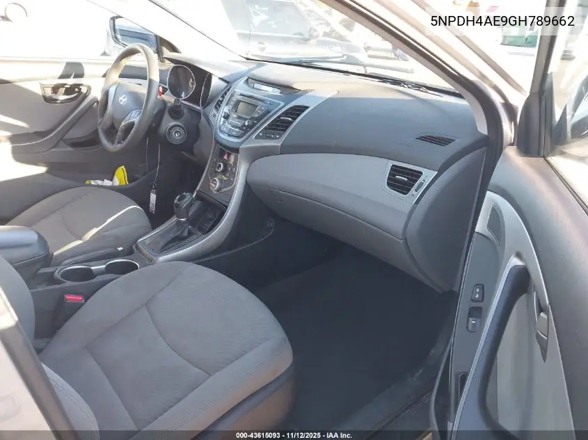 5NPDH4AE9GH789662 2016 Hyundai Elantra Se