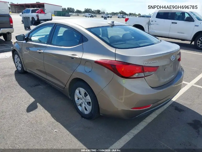5NPDH4AE9GH696785 2016 Hyundai Elantra Se