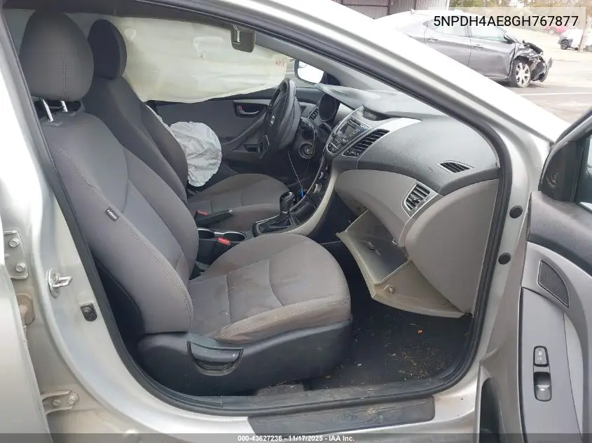 5NPDH4AE8GH767877 2016 Hyundai Elantra Se