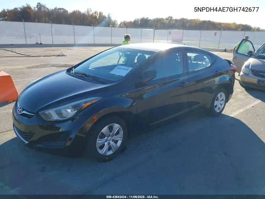 5NPDH4AE7GH742677 2016 Hyundai Elantra Se