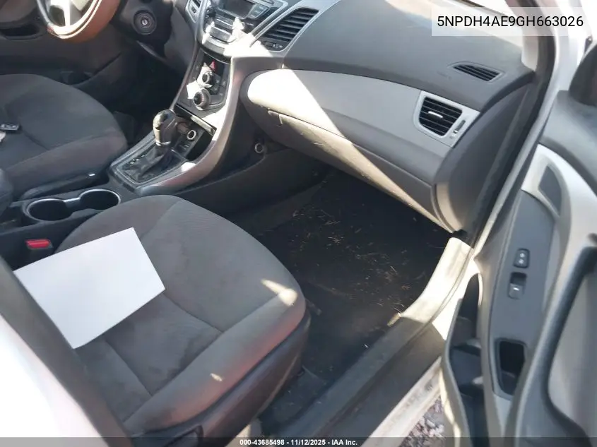 5NPDH4AE9GH663026 2016 Hyundai Elantra Se