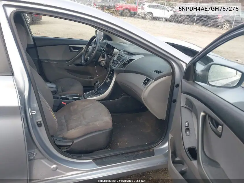 5NPDH4AE7GH757275 2016 Hyundai Elantra Se