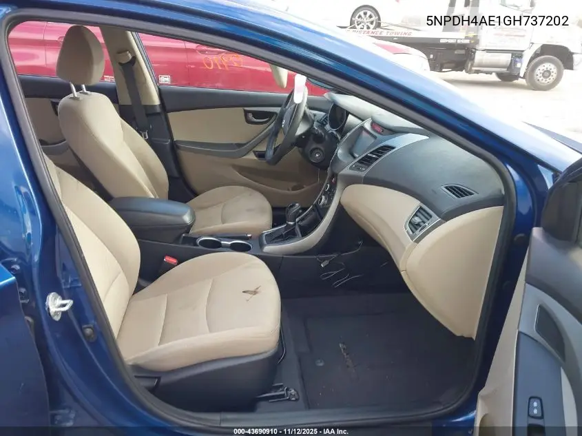 5NPDH4AE1GH737202 2016 Hyundai Elantra Se