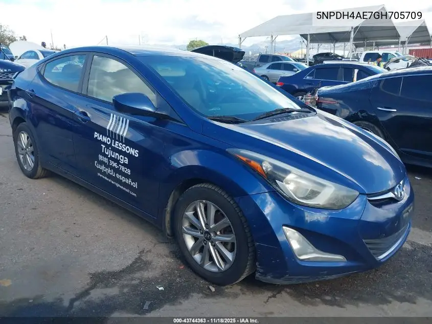 5NPDH4AE7GH705709 2016 Hyundai Elantra Se