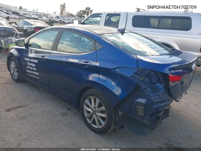 5NPDH4AE7GH705709 2016 Hyundai Elantra Se