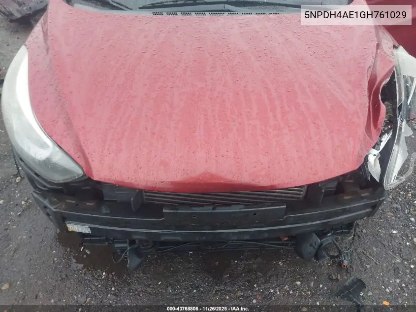 5NPDH4AE1GH761029 2016 Hyundai Elantra Se