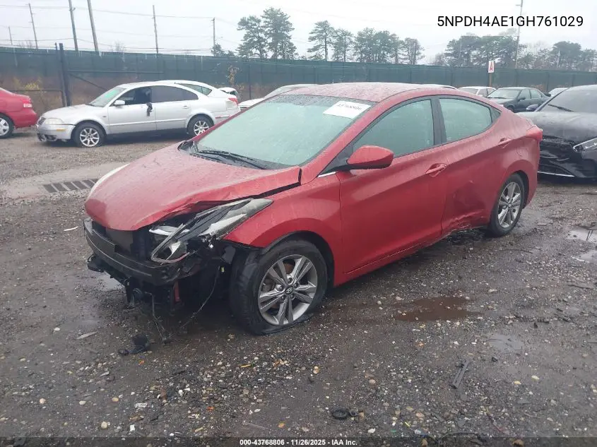 5NPDH4AE1GH761029 2016 Hyundai Elantra Se