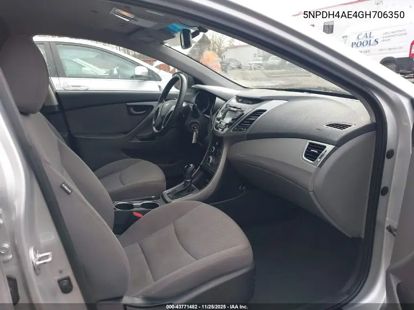 5NPDH4AE4GH706350 2016 Hyundai Elantra Se