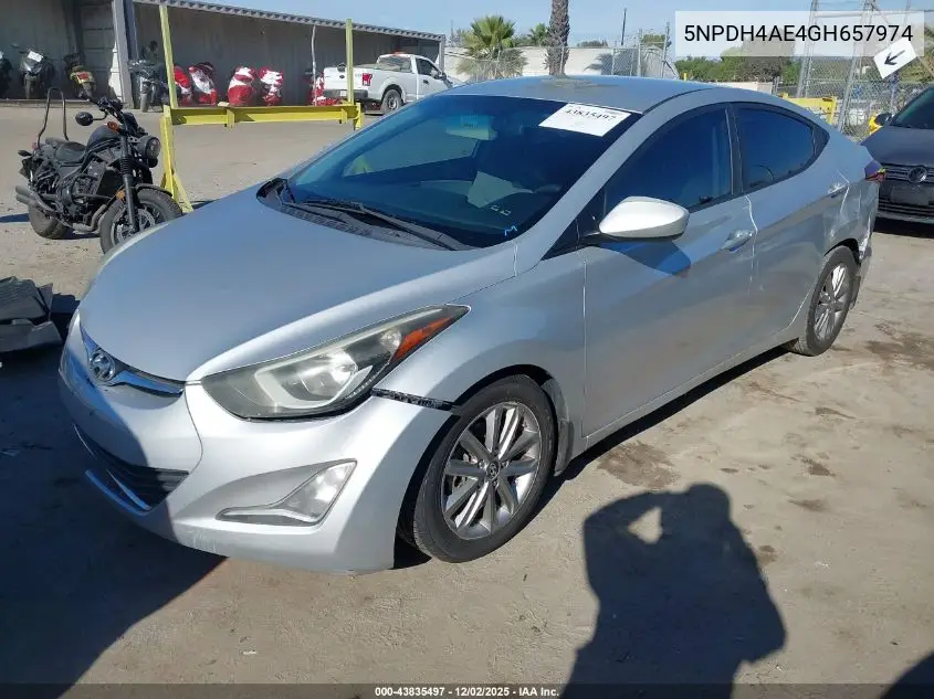 5NPDH4AE4GH657974 2016 Hyundai Elantra Se