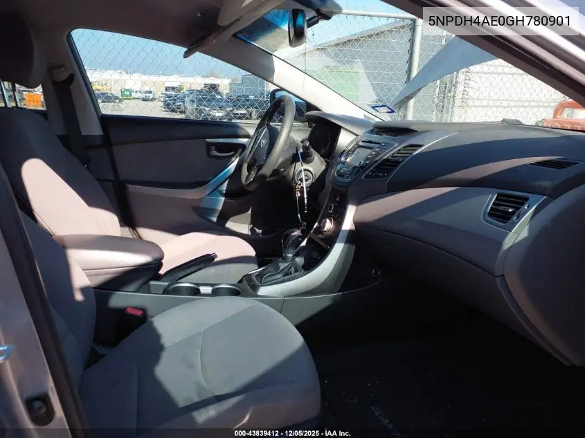 5NPDH4AE0GH780901 2016 Hyundai Elantra Se