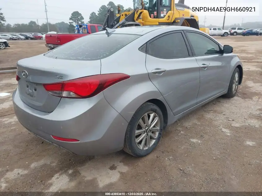 5NPDH4AE9GH660921 2016 Hyundai Elantra Se