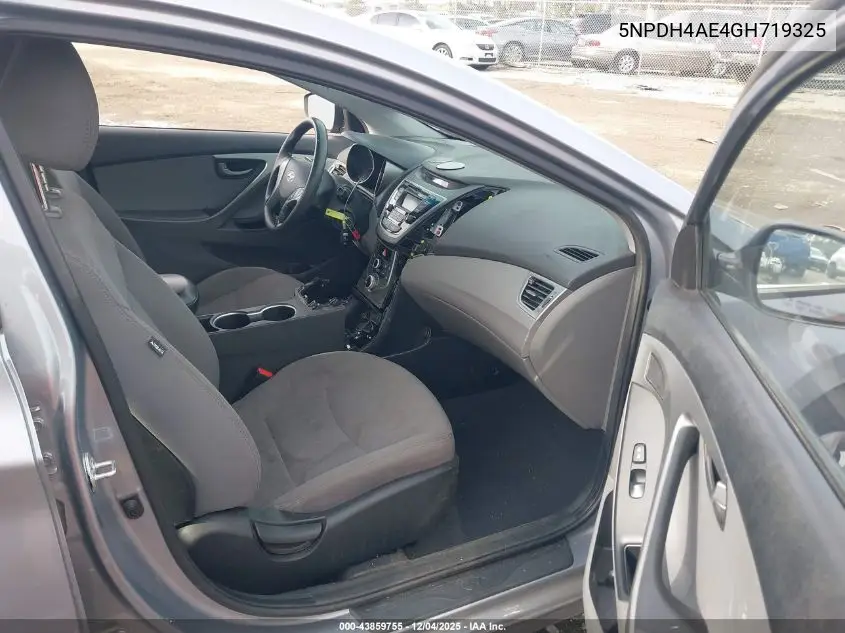 5NPDH4AE4GH719325 2016 Hyundai Elantra Se