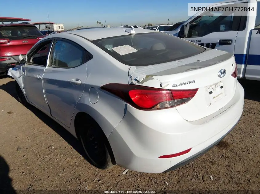 5NPDH4AE7GH772844 2016 Hyundai Elantra Se