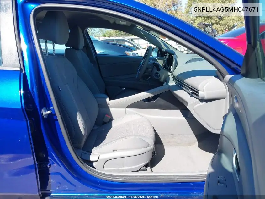 5NPLL4AG5MH047671 2021 Hyundai Elantra Se